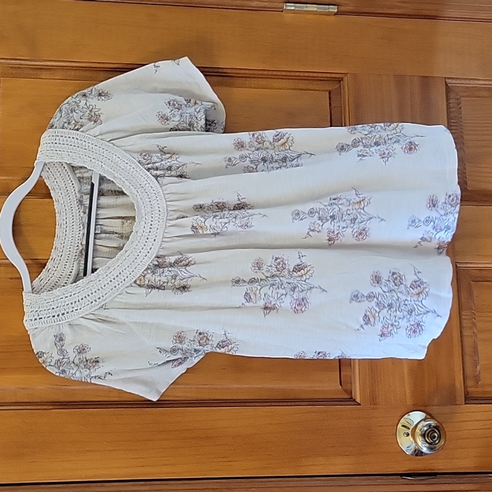 Floral tee shirt